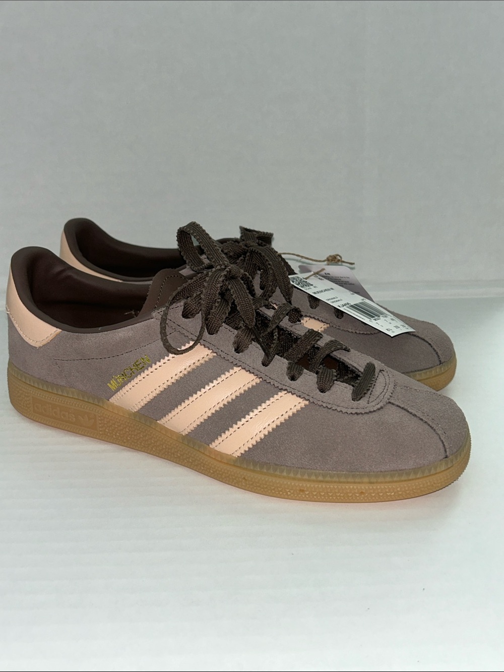 ADIDAS München 8.5 women’s Earth Strata/Halo Blush/Gum NEW shoes